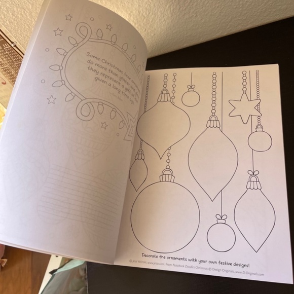 Design Originals Notebook Doodles Christmas : Coloring & Activity Book - Picture 14 of 14